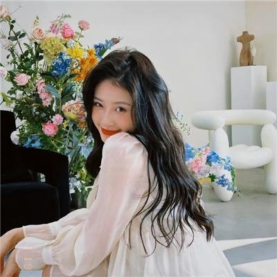 派遣女公关彩华